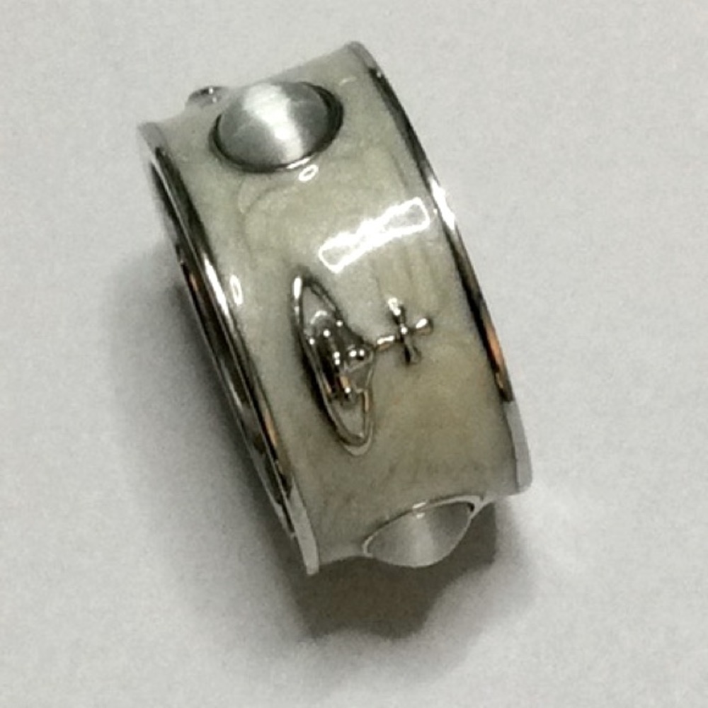 Sold out Vivienne Westwood Silver enamel pearl logo Ring - Picture 7 of 8